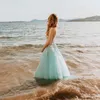 最新の夏の渤海ブライダルウェディングガウン恋人レースのアップリケグリーンボヘミアのウェディングドレスの花嫁の王女