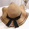 Szerokie brzegowe czapki 2022 Bow Wheven Hat Women Summer Straw Moda elegancka wszechstronna podróż na plaży Big Edge Sun Solbleble Elob22