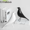 Ermakova The Mid Century Bird Figurine House Bird Animal Statue Dove of Peace European Mascotte Home Bar Coffee Decor 210811