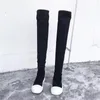 21ss Nouvelle liste sur les bottes de chaussettes en toile extensible au genou Sortie d'usine à long canon plat tendance chaussettes hautes bottes