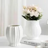 Nordic White Ceramic Vase Jug Vase Hand Vase Vintage Decoration Vases Home Decor Fairy Garden Dried Flowers Pot Christmas Decor 21267r