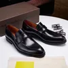 2022 Sapatos de Luxo Mens Sapatos de Moda Pontilhada Toe Lace Up Negócios Masculinos Sapatos Casuais Castanho Couro Preto Oxfords Sapatos Big Size 38-45 Marca