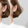 Trendig 925 Sterling Silver Sparkling Zircon Short Stick Pearl Asymmetri Drop Earring för Kvinnor Korea Style Fine Smycken 210707