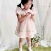 Stokta Kızlar Pembe Nakış Çiçek Ogan İplik Butik Elbise Fırfır Kol Bebek Vintage İspanyol Elbiseler 210615