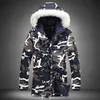 Parka mimetico Giacca invernale da uomo Collo in pelliccia grande Moda Cappotti medio lunghi Cappotto taglie forti Homme 5XL 210819