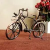 Nostalgic Antique Bike Figurine Metal Artesanato Decoração Acessórios Bicicleta Ornamento Miniatura Modelo Crianças Aniversário Presentes 211105