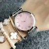 Montres de marque de mode femmes fille Style métal bracelet en acier Quartz avec Logo montre-bracelet AR 15