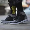 Beyaz Çorap Erkek Meias Kaykay Basketbol Streetwear Harajuku Çorap KAPALI Pamuk Rahat Ekip Calcetines X0710