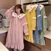 Mulheres Sleepwear Slpely Adorável Flanne Mulheres Nightgown Wintervery Manga Comprida Morango Morango Girls Homewear