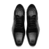 Erkekler resmi ayakkabı sonbahar kış marka gelinlik ayakkabı erkekler kabartma ayakkabı siyah moda tasarım deri erkek