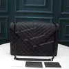 Luxurys modedesigner axelväskor kvinnor 2021 toppkvalitet klassisk guldkedja lady hand väska läder handväskor purses cross body quilted messenger