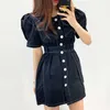 Korjpaa Kvinnor Klänning Sommar Koreanska Chic Nisch Retro Rund Neck Open-Line Single-breasted Lace-up Puff Sleeve Vestidos 210526