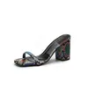 Yaz Bayan Yüksek Topuklu Sandalet 2021 Yeni Şeffaf Büyük Kalın Topuk Bayan Terlik Moda Rahat Bayan Ayakkabı Platformu