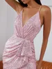 Double Crazy Surplis Neck Draped Ourlet Asymétrique Sequin Cami Dress SHE