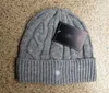 Mode män designers beanie hattar ull stickning hatt kvinnor märke varma vinter mössor designer stickad cap 9 färger7031637