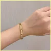 Accessori Bracciale rigido di design per uomo Donna Diamante pieno Lettere d'oro f Bracciali Regali Gioielli d'amore di lusso 21090902r