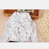 Neue Herbst Chiffon Bluse für Mädchen Langarm Tops Koreanische Kinder Kleidung Schule Mädchen Weiß Dot Shirts Bogen Patten Kleidung 210306