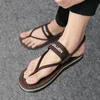 Nouvelles sandales d'été chaussures décontractées pour hommes Cool extérieur diapositives de plage pantoufles en liège souple homme tongs antidérapantes chaussures de marche