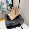 ny anlänt kvinna klassisk märke kedja dekoration martin stövlar femal patent läder huvud 7cm chunky heel short stövlar storlek 35-41