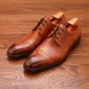 Fashion Black / Deep Brown Oxfords Business Dress Chaussures Généreaux Chaussures sociales en cuir Mens Groom