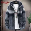 Zongke Winter Cardigan Tröja Mänrockar Tjock Hooded Cardigan Men Sweater Striped Mens Kläder Tröjor Cardigans M-3XL 211006