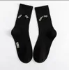 erkek çorapları çift nötr Sokak Çorapları moda mektubu erkekler ve kadınlar için klasik baskı hip hop Rastgele Kutu ile Toptan renkler