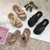 2021 Autumn and Winter New Thick Bottom Furry Crossover Casual Fashion All-match Large Size Female Furry Slippers Q0508