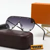 2304 luxe designer zonnebril voor mannen vrouwen 2022 mode zomer stijl temperament vrouwen super licht UV-bescherming Fahion gemengde kleur Komt met doos