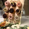 Trä 20 Donut Wall Stand Wedding Decoration Boy Girl Födelsedagsfest Donuts Stand Baby Shower Donut Weds deco 211109200S