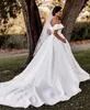 Goedkope Simple Plus Size Nieuwe Collectie A-lijn Trouwjurken Off Shoulder Plezes Sweep Train Bridal Town Trouwjurk Vestidos de Noiva