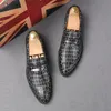 Chaîne en métal de style de luxe chaussures de bal d'affaires pour hommes motif Crocodile mariage bout pointu chaussures plates pour hommes mocassins chaussures