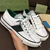 Les dernières baskets hommes femmes tennis 1977 avec sangle coton vert et rouge inluxe mode casual coach design mkj6256