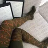 Calzini firmati Calze Moda Lettera Stampa Collant da donna Calza per calzetteria autunno e inverno Designer Leggings da donna di marca UWVZ