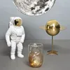 Rymdman skulptur astronaut mode vas kreativ raket flygplan prydnad modell keramiskt material kosmonaut staty skyttel Y200106