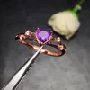 Trouwringen Huitan Romantische voorstel sieraden voor vrouwen met helder paarse hartvormige CZ stenen verlovingsring Rose Gold kleur 9746199