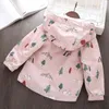 Filles Manteau Enfants Veste Mignon Mode Bébé Fille Imprimer Coupe-Vent À Capuche Printemps Vestes Toddler Vêtements Survêtement Enfants Vêtements 210715