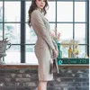 Autum coréen élégant bureau OL crayon robe femmes Slim simple boutonnage gaine robes travail d'affaires moulante Vestidos avec ceintures 210529