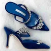 Sandaler Kvinnor kl￤dskor pump tofflor Sandaler Strass High Heel Lurum Crystal-embellished Satin Mules Sexig spetsig t￥br￶llopspumpar DDD