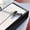 AG925 Sterling Silver Double G Key Halsband Män och kvinnor Par Retro Trend Pendant Hip Hop Luxury Jewelry Exquisite Party Giftay00