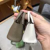 Designer Mini Bags Key Ring NeyChain Case Luxurys Handväskor Hook Hanger AirPods Cases Earphone Accessories Mini Satchel Clutch Bag Women