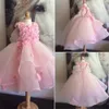 Princess Ball Gown Flower Girls DressesスパゲッティPuffy Tutu Rufflesキッズフォーマルガウン誕生日パーティーウェア