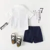 Baby-pasgeboren kledingsets met korte mouwen Baby Boy verjaardagskostuum Outfit Fake Two Bow Shirt met shorts