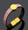 2022 Identification designer Bracelets for Men Woman Designers Wristpaper Leather Flower Pattern Bracelet Pearl Jewelry