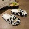 2022 sommar kvinnor tofflor söta tjejer zebra kor anti-kollision tå mjuka kvinnor slipper inomhus damer sandaler kvinnliga skor y220221