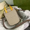 G 658 luxurys Designers Shoulder Bag 556 Messenger Bags elementos clássicos estão emparelhados com mini formas