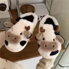 Pantofola di mucca da latte del fumetto Lisapie per le donne Pantofole da casa in pelliccia sintetica animale carino Moda Pantofole calde invernali morbide Kawaii Y1206