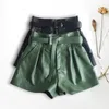 Mulheres Harajuku Genuine Couro Bud Preparado FalbalA Shorts com Cinto Femme Cintura alta Hhaki / Verde Casual Mujer Sexy Booty Shorts 210301