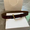 Cinturón de diseñador de lujo para mujer para dama Carta de cuero de moda Cinturón con hebilla dorada Cintura para mujer Faja de alta calidad para mujer Cintura Ceintures