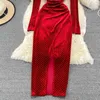 Jesień Zima Czarny / Czerwony Polka Dot Velvet Party Bodycon Dress Vintage V-Neck Z Długim Rękawem Wysoka Talia Płaszcz Split Vestidos Nowy Y1204