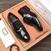 Mode cuir de vache hommes designer chaussures habillées nouveau vintage impression ongles chaussures d'affaires hommes parti chaussures de mariage mâle